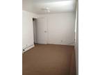 Pacific heights 1BR / 1Ba, apartment street parking