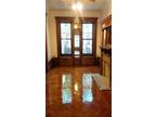 Uptown Baby! Harlem Sprawling Townhouse Duplex Apt