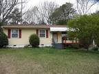 $1050 / 3br - 1050ft² - NEW Listing! Lovely Ranch On Large Lot w/Hardwoods &