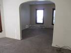 $875 / 2br - Nice apartment in the Elm Park area, first floor, common laundry!!
