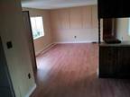 $350 / 2br - 1000ft² - Near Hawker Beechcraft. Nice mobile home.