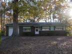 $995 / 3br - 1218ft² - NEW Listing! Ranch Home w/ Hardwoods