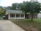 $1095 / 3br - 1620ft² - REDUCED!! Ranch Home on a huge lot with storage shed