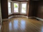 $1050 / 3br - Right off Shrewsbury St!! Nice first floor three bedroom!!