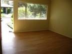 $2100 / 2br - 850ft² - CORNER APT. -PRIVATE STREET