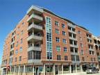 $1995 / 1br - 1045ft² - Gorgeous Luxury 1 Bedroom Condo Across From Coors