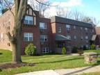 $915 / 2br - BEAUTIFUL 2 BEDROOM APT. IN A QUIET PARK LIKE SETTING(FOXCHASE)