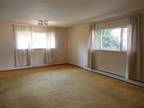 $1500 / 2br - Spacious Apartment! Great Location on Arapahoe!