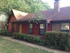 $850 / 3br - 1276ft² - Cute Southeast Home Ready for Move-In