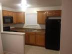 $725 / 2br - 960ft² - Looking for a QUIET HOME