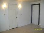 $950 / 4br - 1200ft² - HUGE Apt. 1st Flr,2-Baths,W&D Hookups,Storage,Parki...