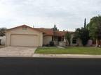 $1000 / 3br - 1639ft² - 3 BEDROOM 2 BATH 1639SF HOME AVAILABLE 10/12
