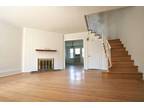 $1195 / 3br - 1239ft² - Fully renovated house w/ sunroom, yard, skylights