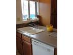 $595 / 2br - Lovely 2 Bdrm on Quiet Street, New Kitchen + Pantry,Granite/Glass