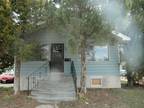 $1000 / 3br - 2000ft² - 3bedroom 1bathroom up for rental