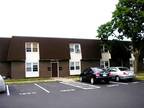 $825 / 1br - PARKSIDE CONDO.....Close to East Haven Green, Beaches & Highways