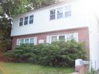 $725 / 1br - 630ft² - First floor,heat and hot water included