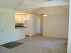$2330 / 1br - 712ft² - Tons of Natural Light! Like Bright and Sunny? This is