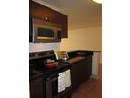 $2000 / 1br - 715ft² - Spacious & Cozy 1 Bed w/ Belcony, Pool Area & Gym
