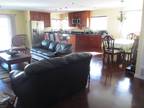 $4100 / 3br - 1305ft² - Updated Mountain View single family home - great Los
