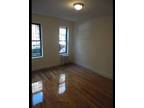 176 East Third Street : 1E