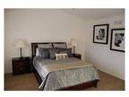 2 Beds - Lynbrook Apartments & Townhomes