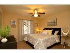 2 Beds - Paseo Park