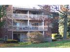 $595 / 2br - Spacious Fieldstone Court Apartments (Holland) 2br bedroom