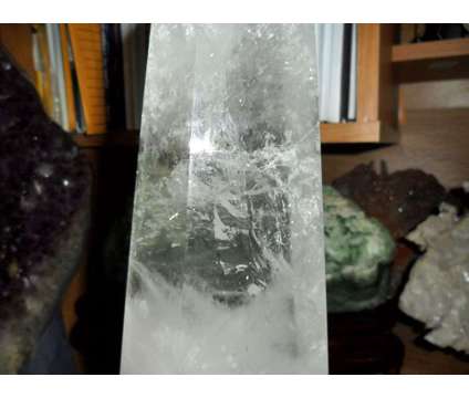 Exceptional, Gorgeous and Beautiful Huge 6.5 lbs Crystal Quartz Point Reiki Heal is a White Collectibles for Sale in New York NY