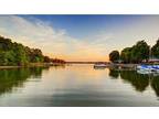 1 Bed - Langtree Lake Norman Apartments