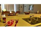 2 Beds - Capitol Village