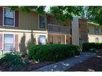 2 Beds - Woodland Hills