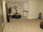 2 Beds - Mallard Creek