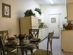 3 Beds - Oakwood Villas Apartments