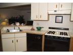 2 Beds - Foxwood Apartments & The Hermitage Townhomes