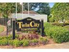 2 Beds - Twin City Townhomes
