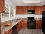 3 Beds - Del Mar Apartments