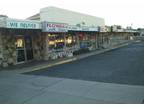$795 / 700ft² - Available Retail Space at Strip Center Adjacent To Stater