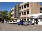 1251ft² - >> GREAT RETAIL LOCATION WITH HIGH TRAFFIC VOLUME <<