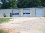 3200ft² - REDUCED-Commercial Bldg/Ofc. w/ 1-1/2 acre fenced lot FOR LEASE