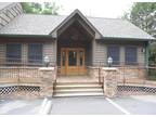 2454ft² - Commercial space in prime location (Blowing Rock)