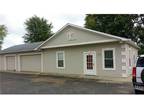 $850 / 1000ft² - Excellent location for Small Business