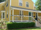 Newton, Fantastic two levels 2 bed 2.5 baths townhouse style