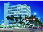Miami, Office space tailored to three that comes with