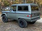 1976 Ford Bronco black painted 1976 Ford Bronco White 4WD