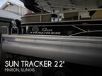 22 foot Sun Tracker Party Barge 22
