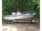 19 foot Boston Whaler Outrage 19