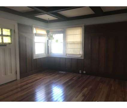 Charming Duplex Unit at 3011 E 29th St in Oakland CA is a Apartment
