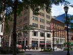 $2200 / 1000ft² - Great Retail Space Available on Pratt Street in Downtown