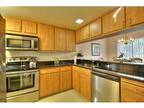 $2500 / 3br - 1650ft² - Remodeled 3 bdrm 2.5 baths View Townhouse